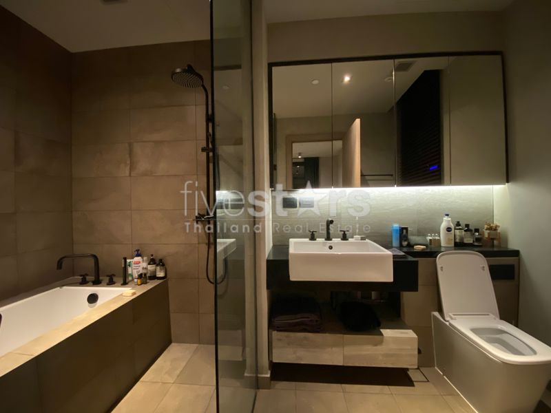 Modern 2 bedrooms condo for sale only 3 minutes walk to MRT Petchburi, photo 10