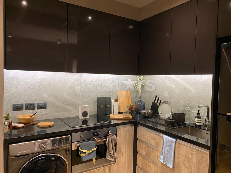 Modern 2 bedrooms condo for sale only 3 minutes walk to MRT Petchburi, photo 4