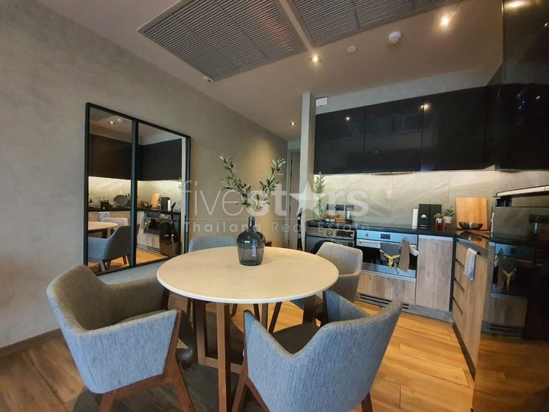 Modern 2 bedrooms condo for sale only 3 minutes walk to MRT Petchburi, photo 3