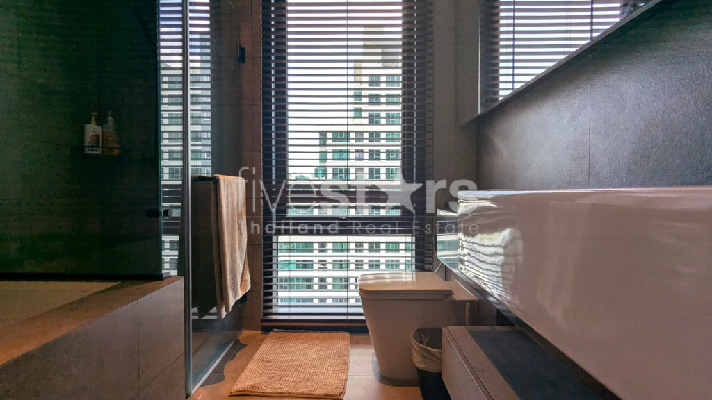 Modern 2 bedrooms condo for rent only 3 minutes walk to MRT Petchburi, photo 12