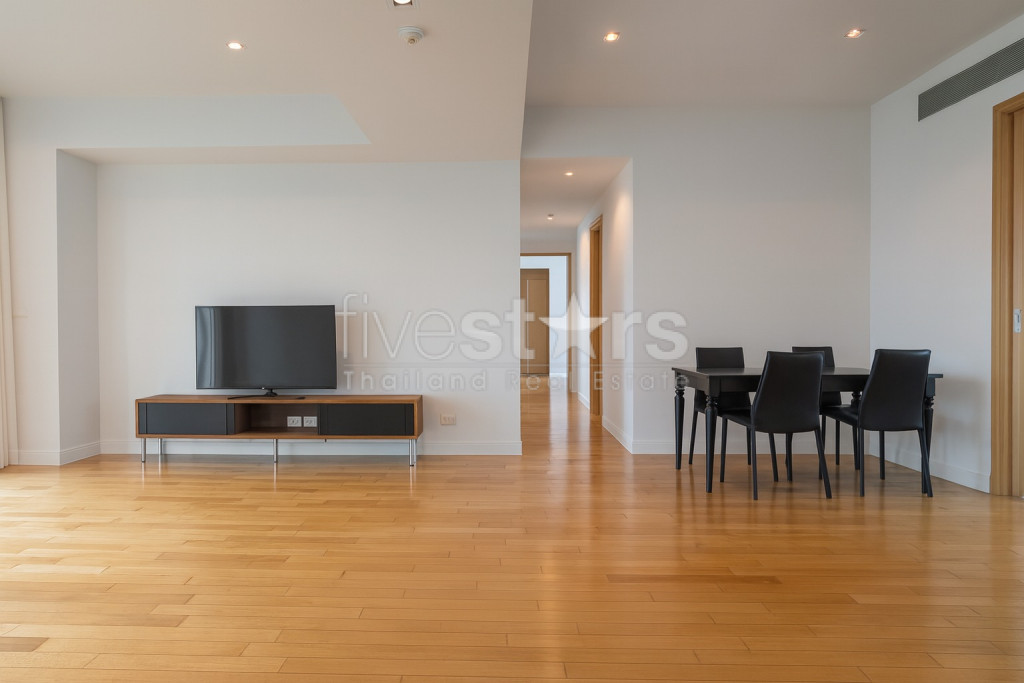 Appartement de 3 chambres à louer proche du parc Benchakitti et du BTS Asoke, photo 5