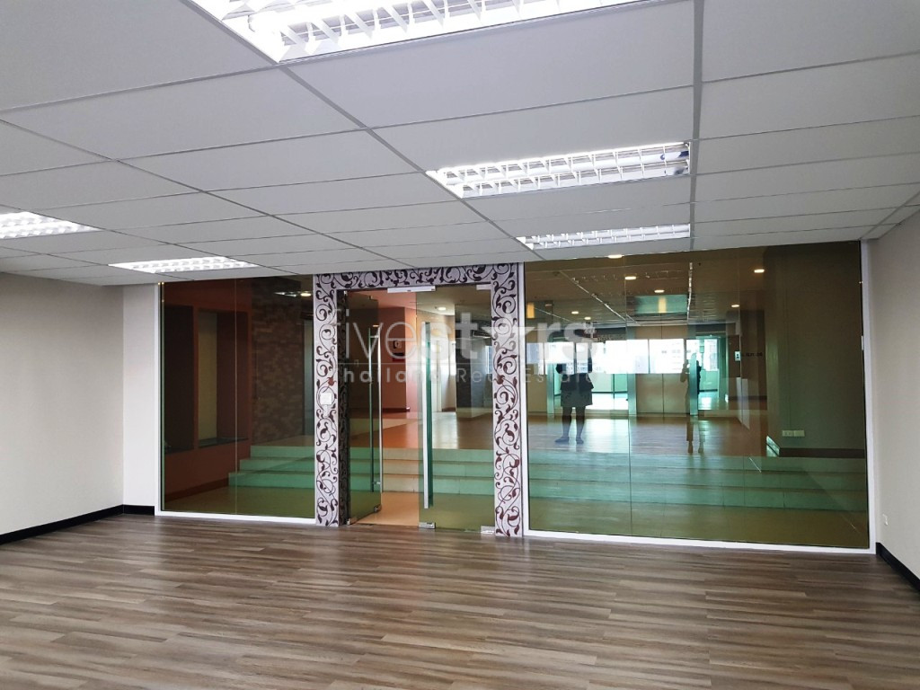Office space for rent in Sukhumvit near BTS Nana, photo 8