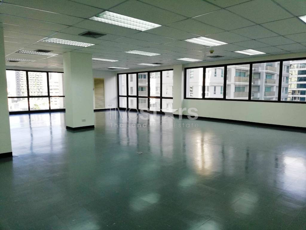Bureaux à louer à Asoke, photo 9