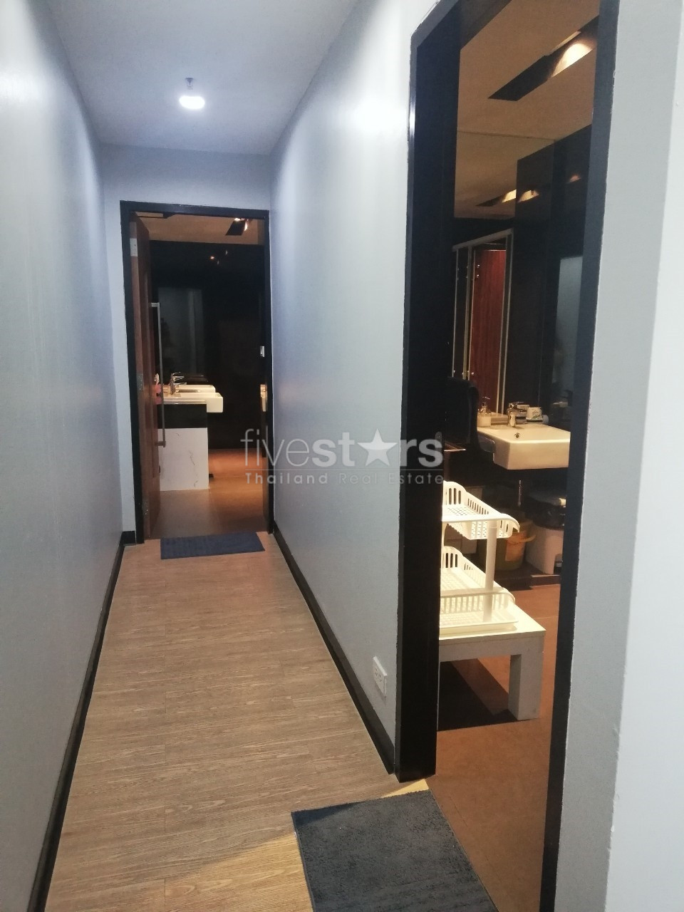 Office for rent on Asoke, photo 8