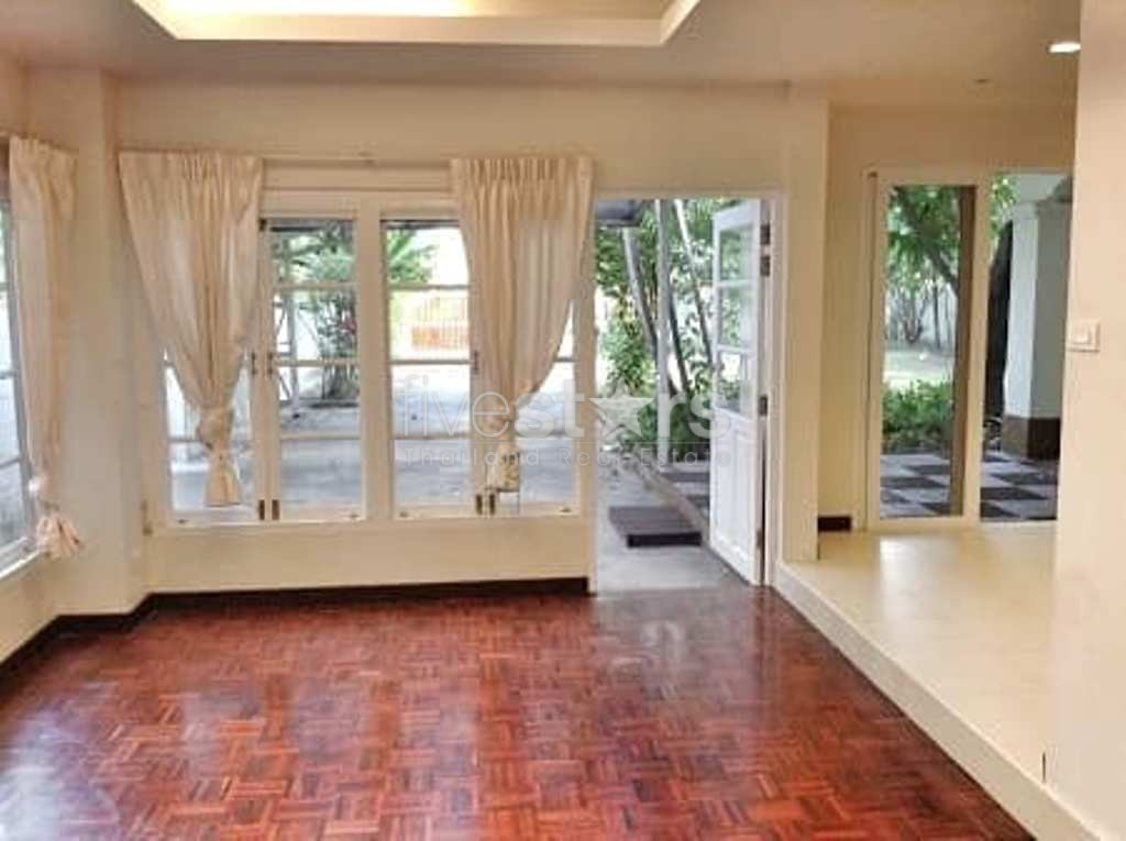 Maison 3 chambres à louer quartier Asoke, photo 5