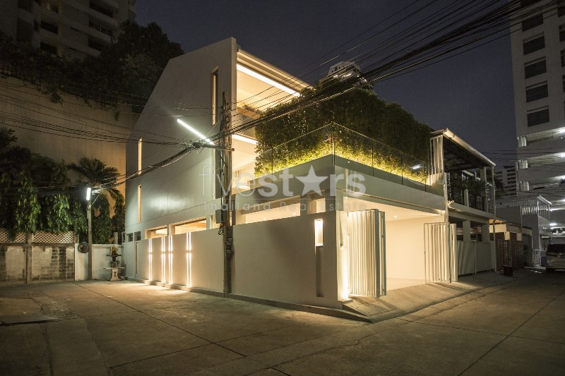 3 storey townhouse close to BTS Nana, photo 11