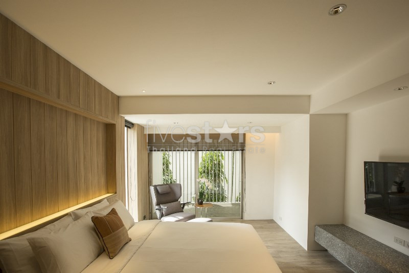 3 storey townhouse close to BTS Nana, photo 21