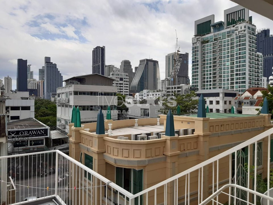 Townhouse de 6 chambres à louer à Asoke, photo 2