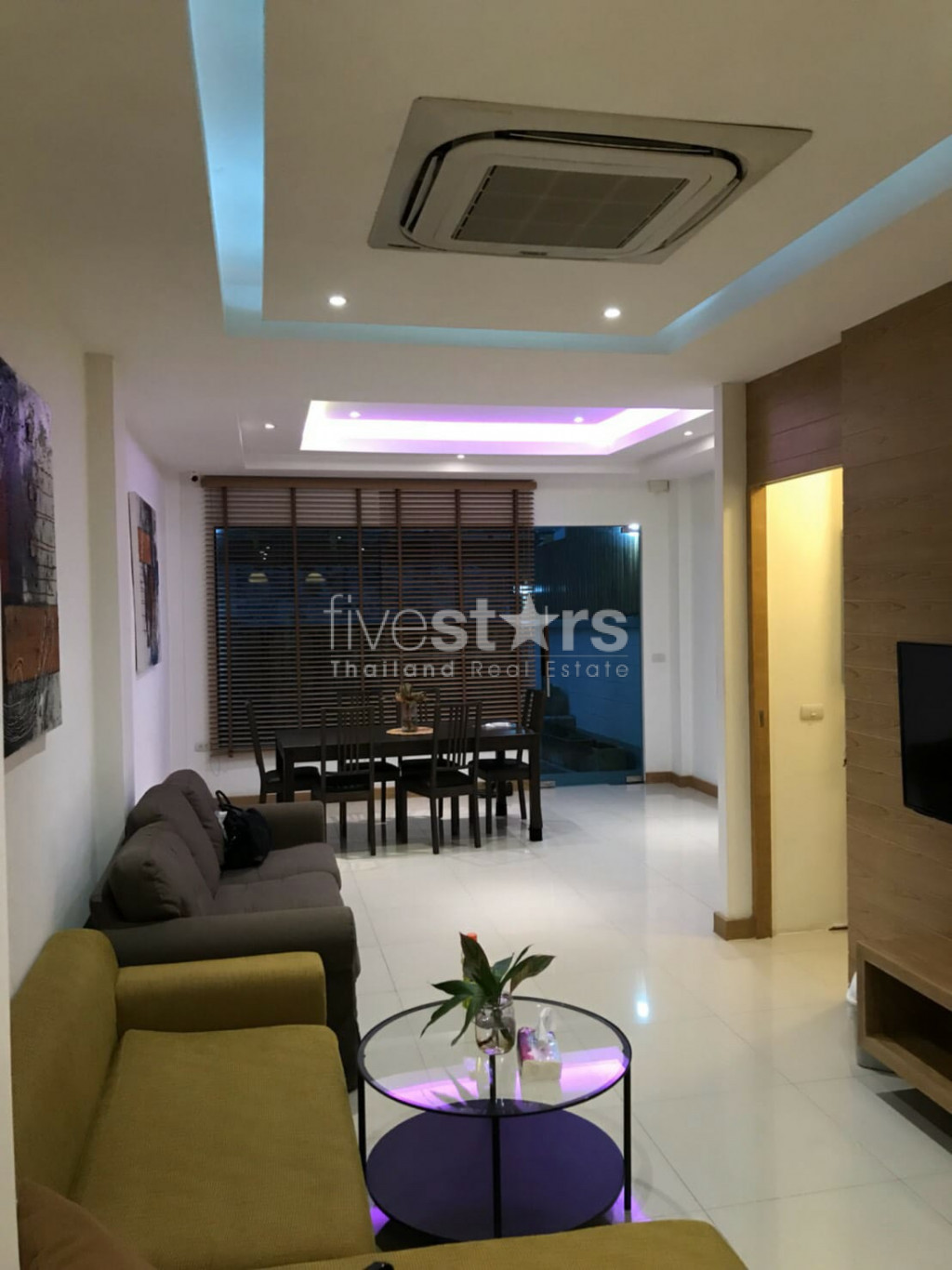 6 bedroom house for rent in Nana