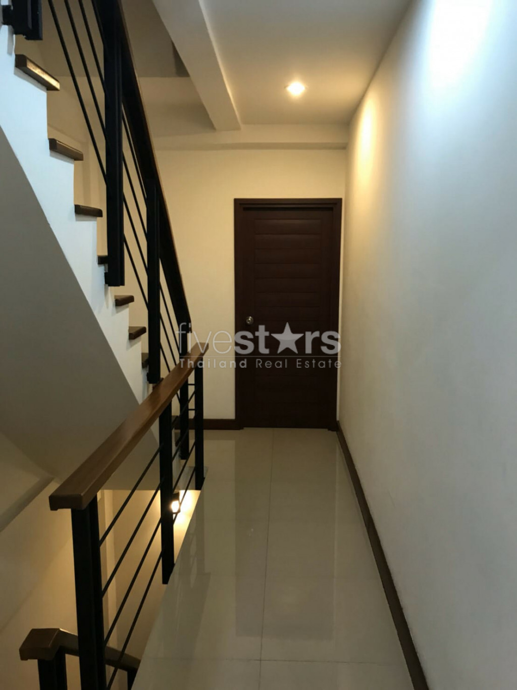 6 bedroom house for rent in Nana, photo 7