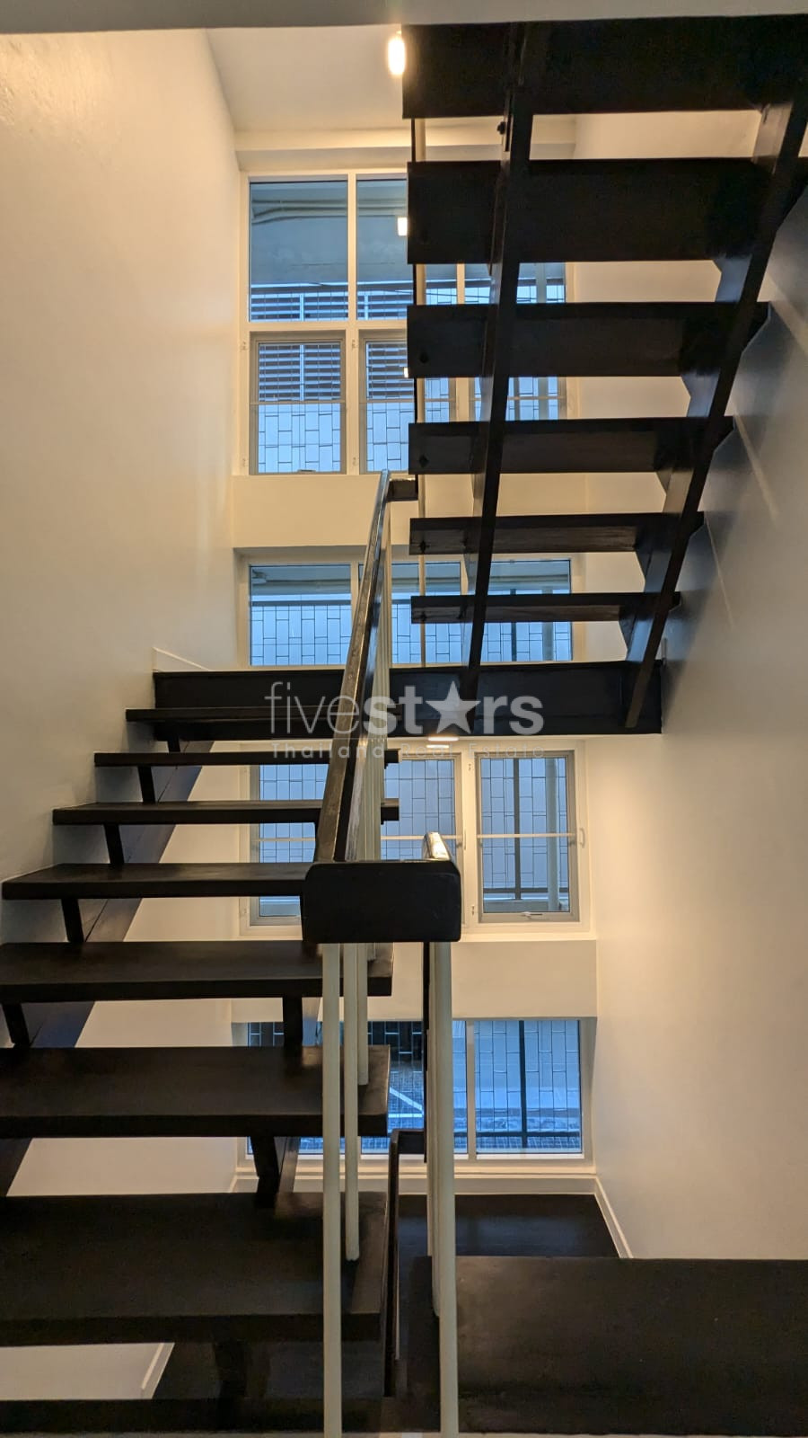 Townhouse avec 3 chambres à NanaT, ruelle calme proche de Soi 11, photo 10
