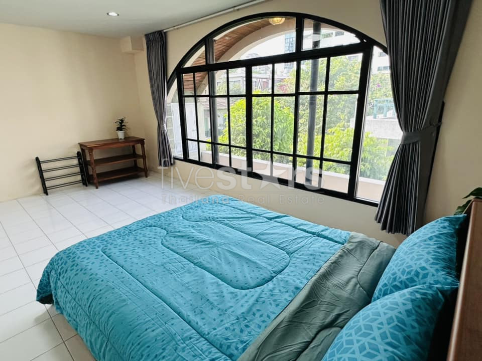 Maison de ville de 3 chambres à louer à Sukhumvit 31, photo 11