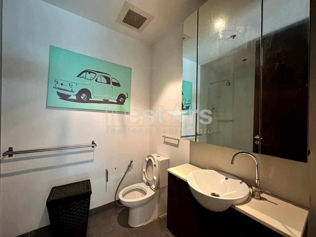 2-bedroom high-floor condo for sale in Sathorn area, photo 12