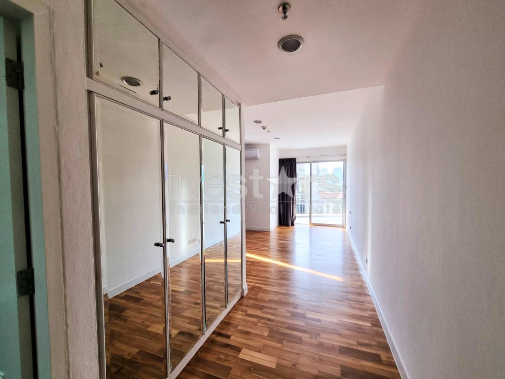 Grand appartement familial de 3 chambres à louer à Sathorn Nanglinchee, photo 8