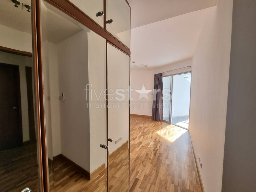 Grand appartement familial de 3 chambres à louer à Sathorn Nanglinchee, photo 11