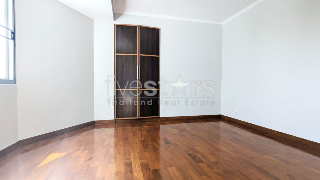 Grand appartement familial de 3 chambres à louer à Sathorn, photo 15