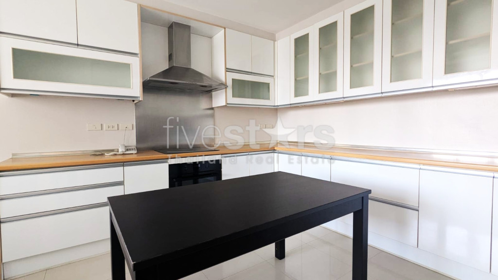 Grand appartement familial de 3 chambres à louer à Sathorn, photo 9