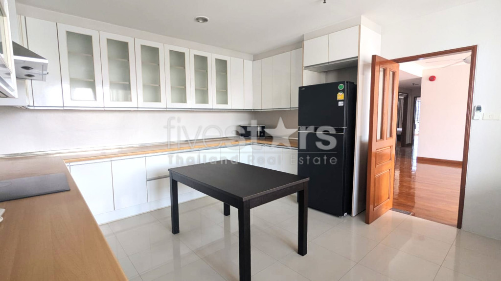 Grand appartement familial de 3 chambres à louer à Sathorn, photo 8