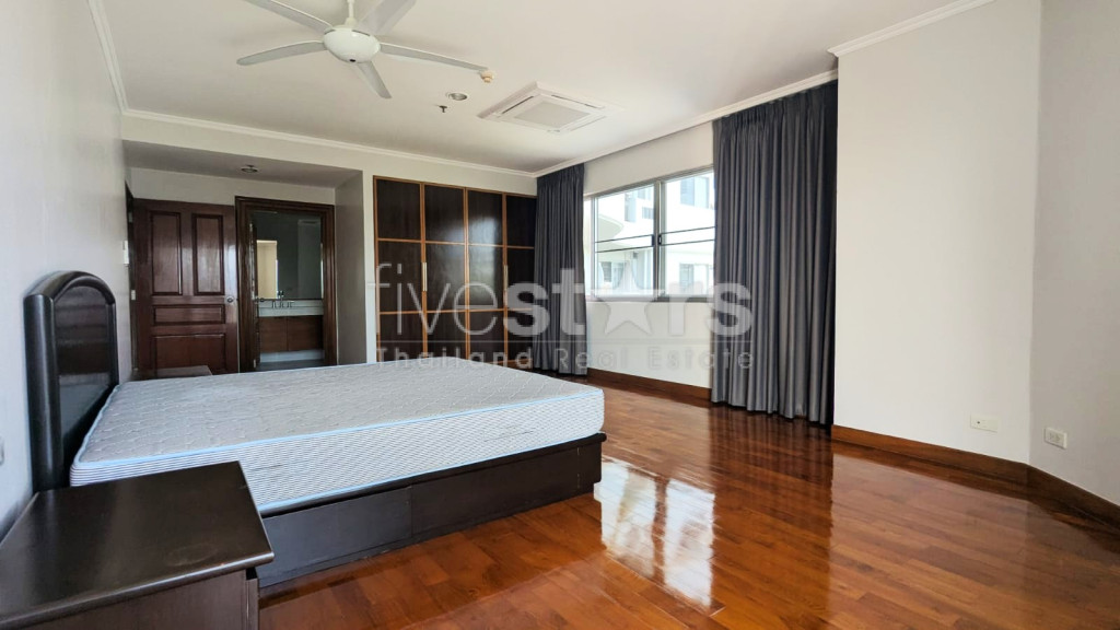 Grand appartement familial de 3 chambres à louer à Sathorn, photo 10