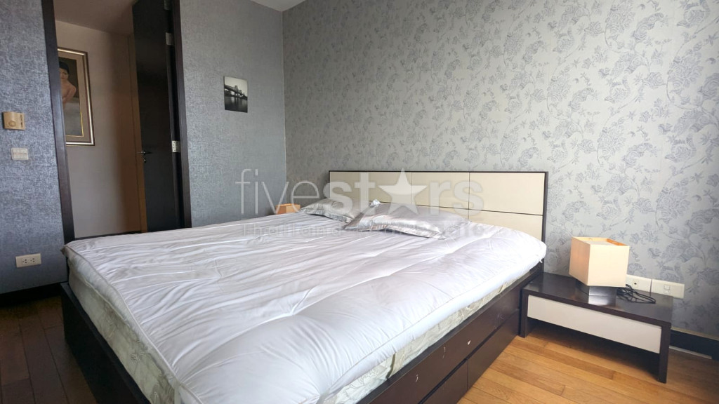 2-bedroom high-floor condo for sale in Sathorn area, photo 9