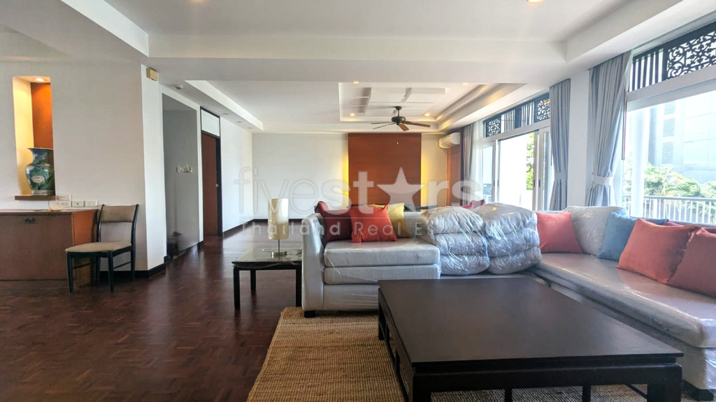Appartement de 4 chambres à louer à Sathorn, Nanglinchee