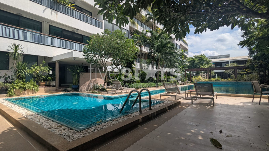 Appartement de 4 chambres rénové à louer à Sathorn, proche Villa Market Nanglinchee, photo 15