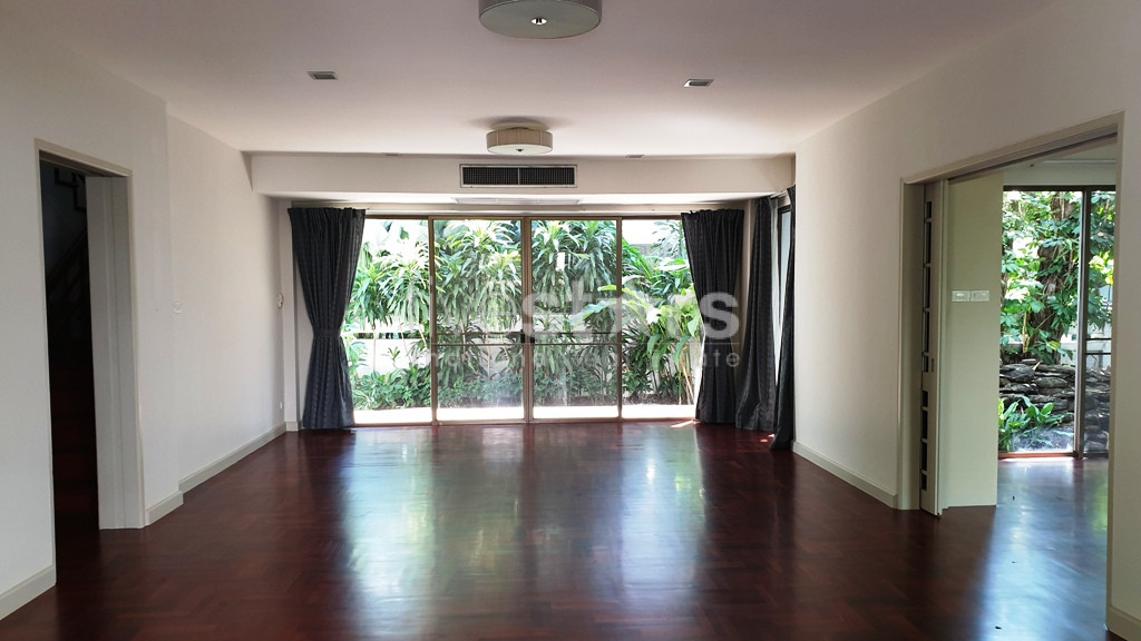 3 bedrooms house in compound for rent in Sathorn, photo 4