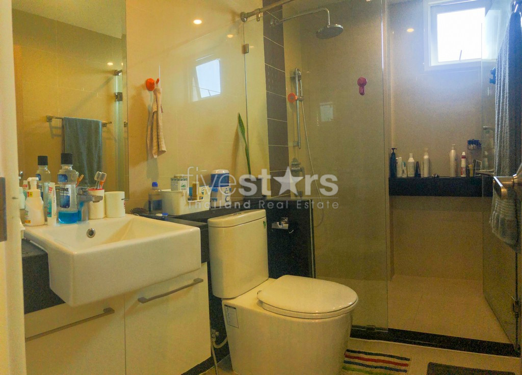 2-bedroom modern condo for sale in Narathiwas area, photo 14