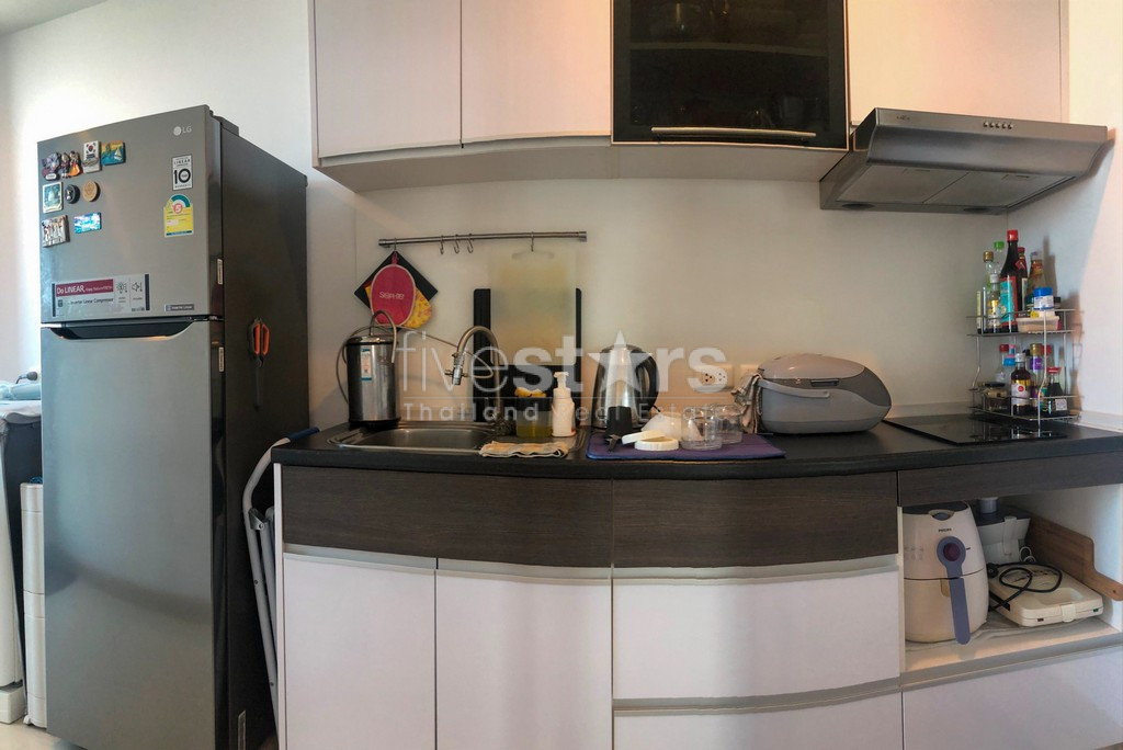 2-bedroom modern condo for sale in Narathiwas area, photo 7