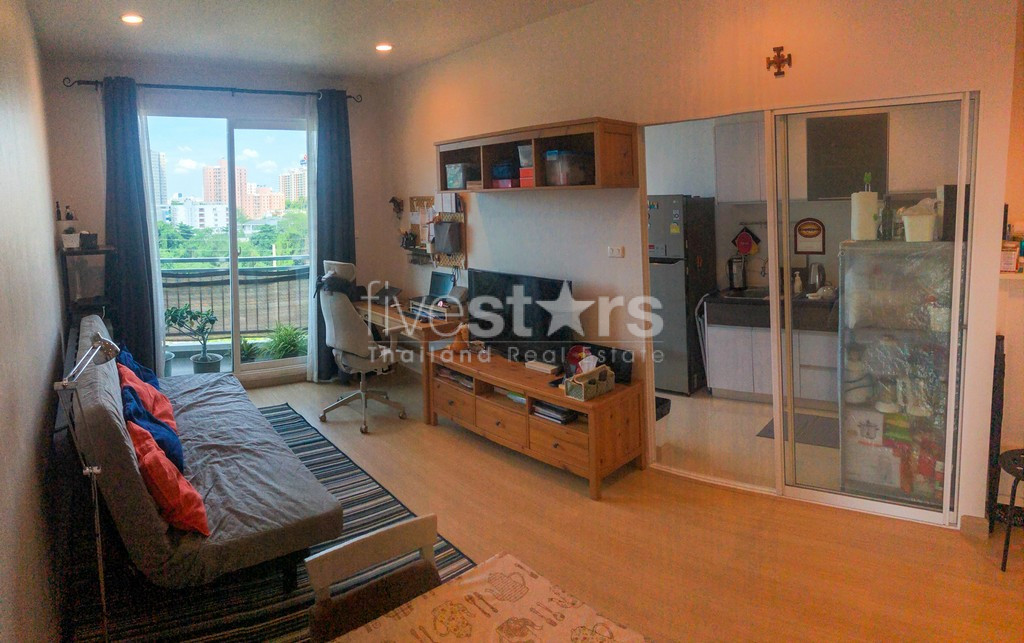 2-bedroom modern condo for sale in Narathiwas area, photo 3