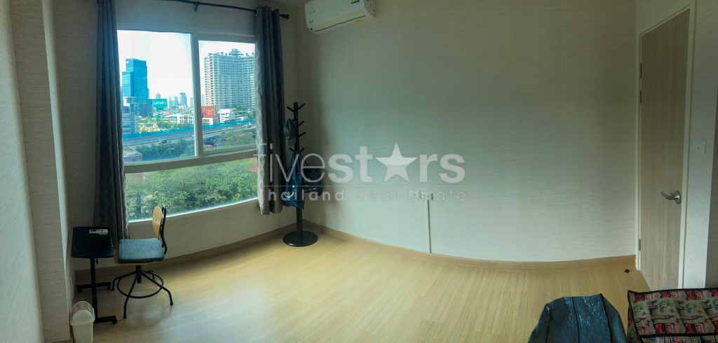 2-bedroom modern condo for sale in Narathiwas area, photo 12