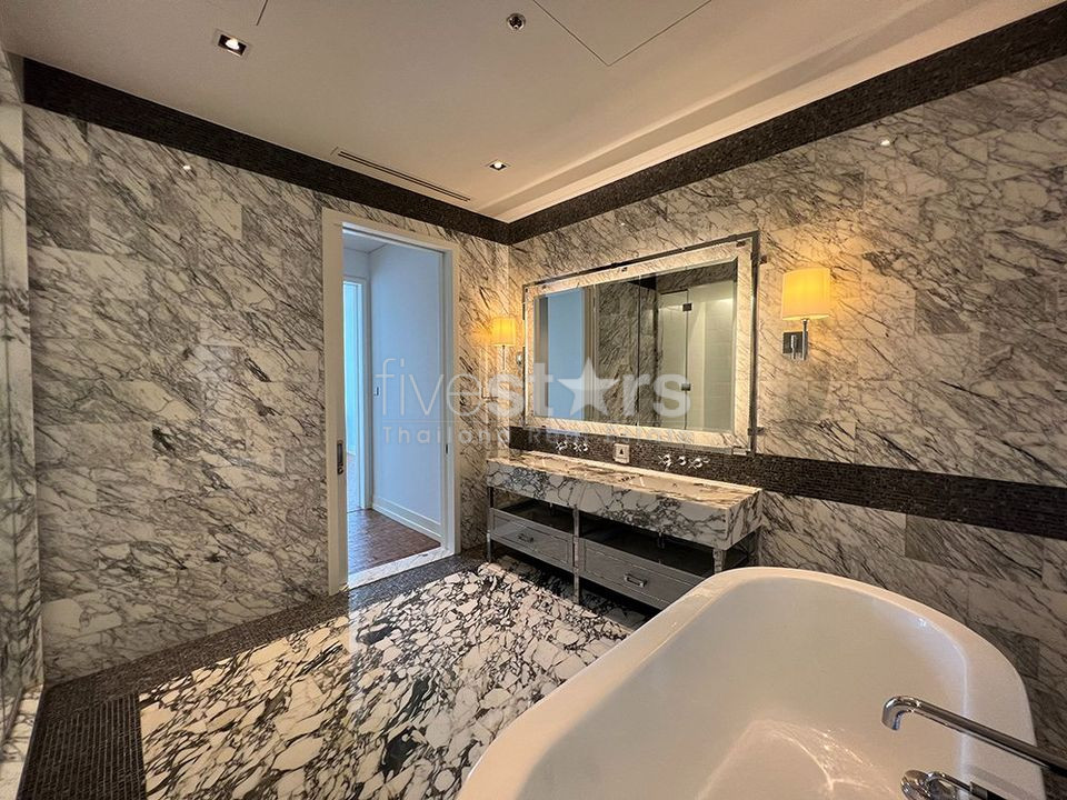 Luxury condo 2 bedrooms for rent in Sathorn, photo 13