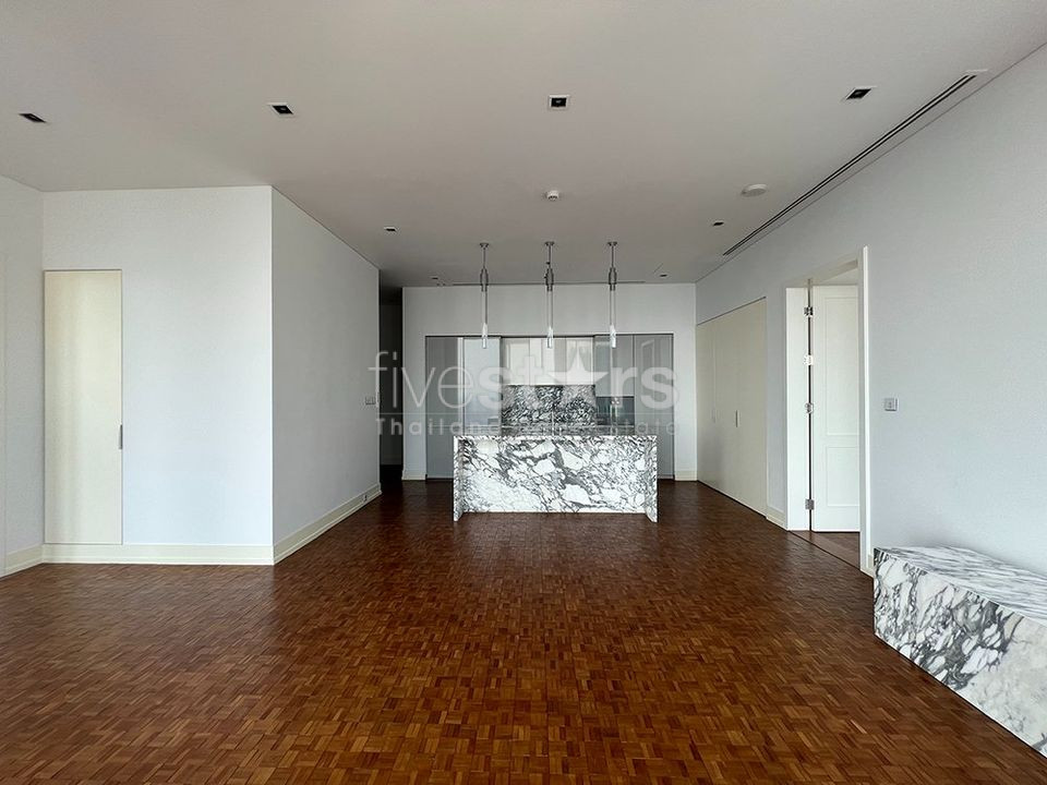 Luxury condo 2 bedrooms for rent in Sathorn, photo 3