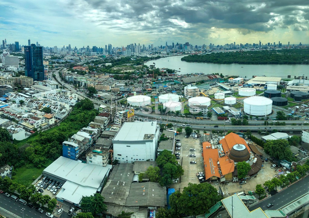 Condo 2 chambres à vendre sur Sathorn- Naradhiwas