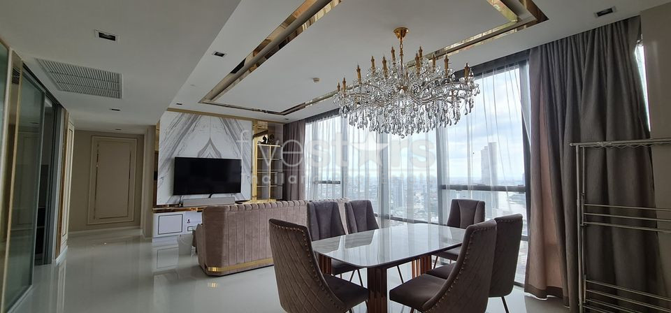 Penthouse 2 chambres à louer sur Sathorn-Narathiwas, photo 2
