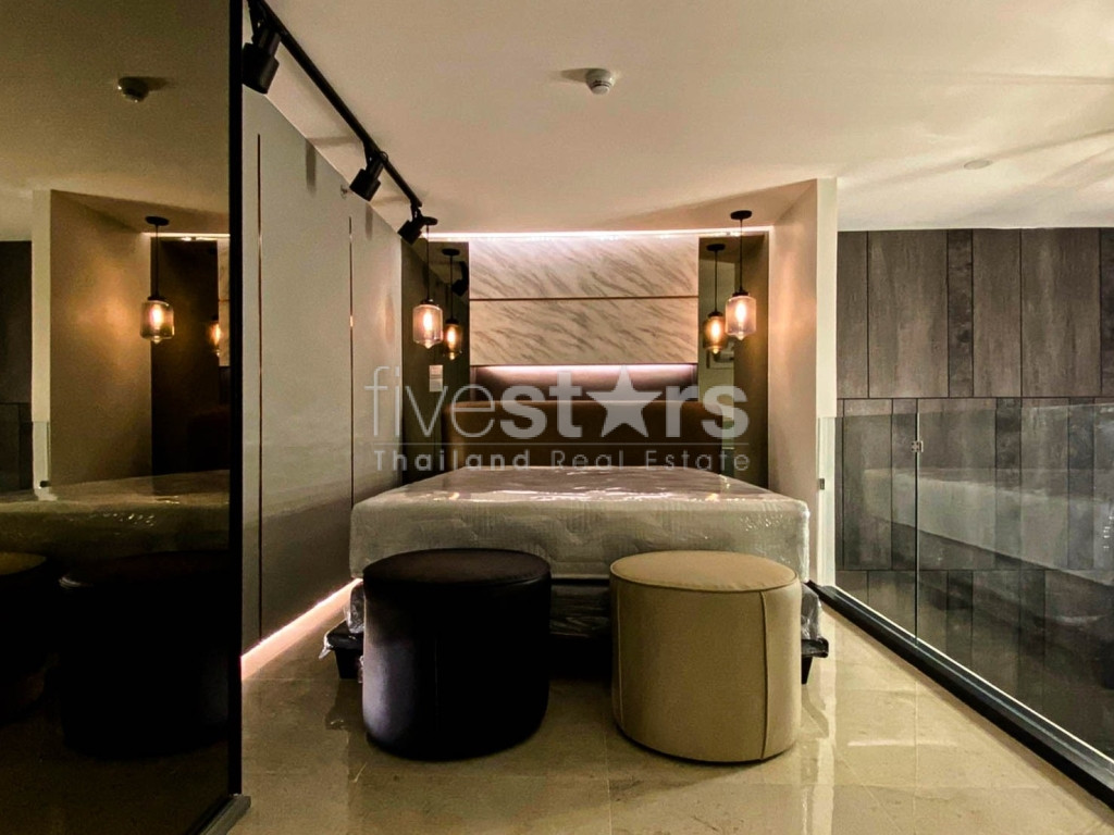 Condo duplex 1 chambre à louer sur Sathorn, photo 3
