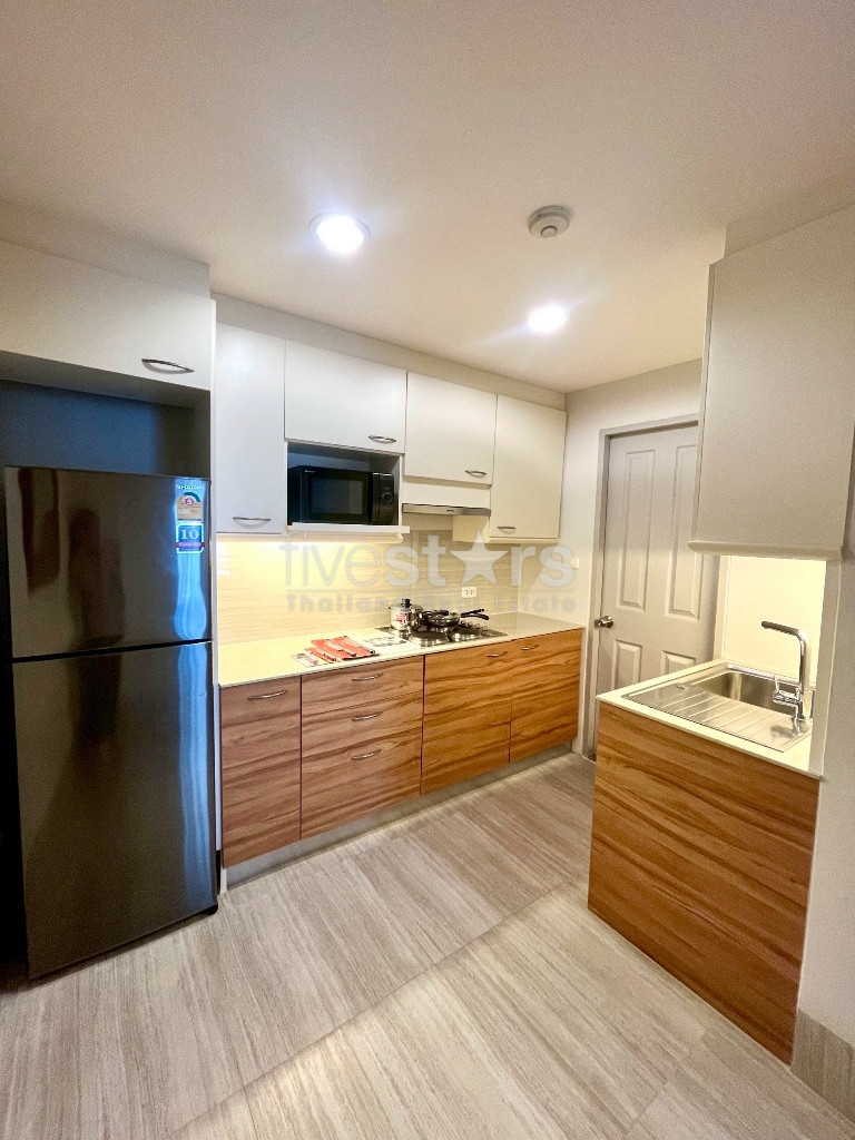 2-bedroom city view apartment for rent on Narathiwas-Sathorn, photo 3