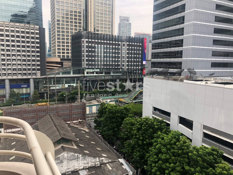 Spacious duplex 4 bedrooms apartment for rent close to Chongnonsi BTS, photo 14