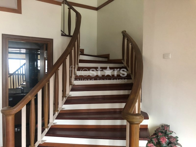 Spacious duplex 4 bedrooms apartment for rent close to Chongnonsi BTS, photo 7
