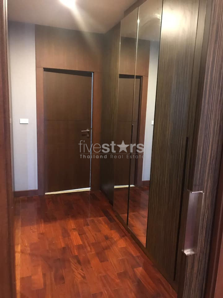 Duplex 3 bedrooms condo for sale on Narathiwas road, photo 12
