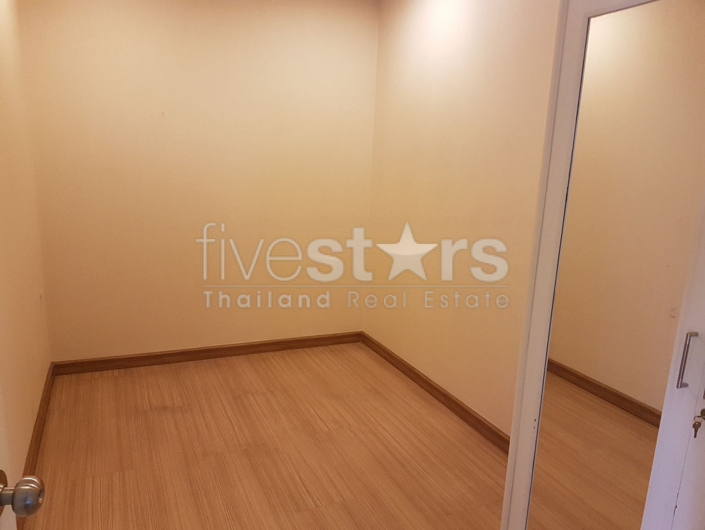 3 bedroom condo for rent on Sathon-Narathiwat, photo 11