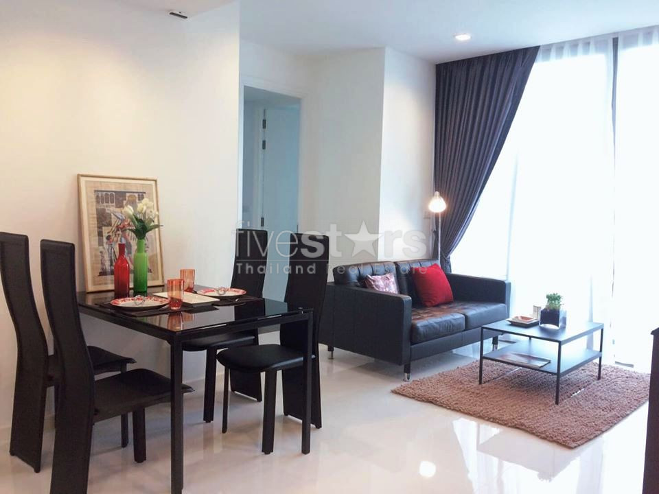 Modern 2 bedrooms condo for rent near BTS Chongnonsi