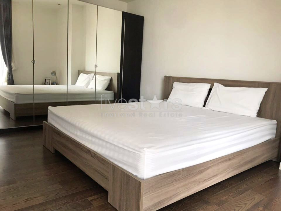 Modern 2 bedrooms condo for sale near BTS Chongnonsi, photo 4