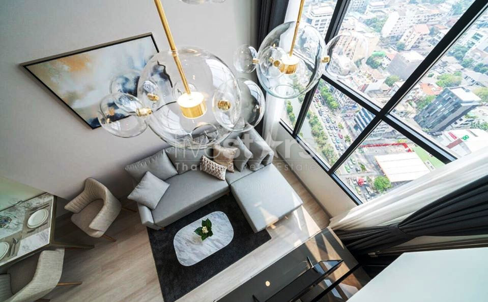 Duplex 1 bedroom condo for rent in Sathorn