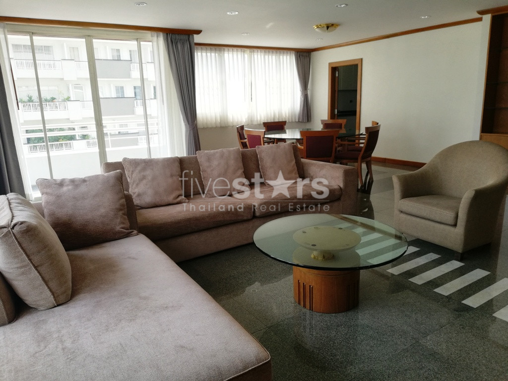 Large 3 bedrooms apartment for rent near BTS Chongnonsi, photo 2