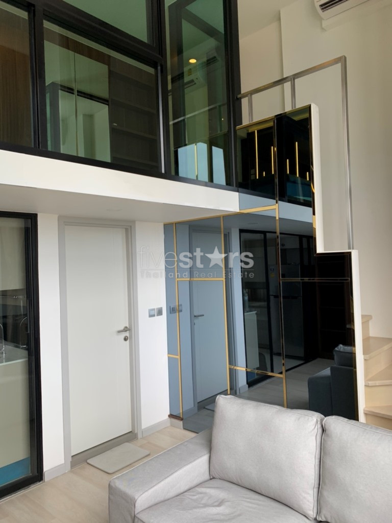 1 bedroom duplex condo for rent on Sathorn, photo 9
