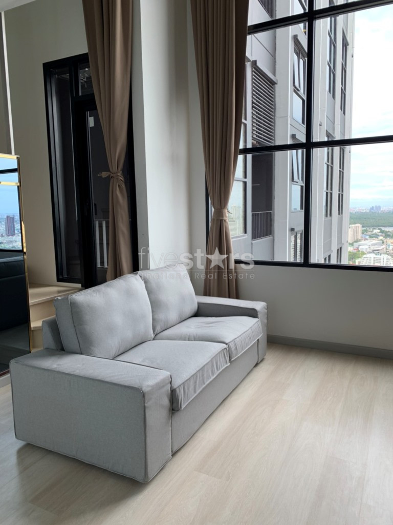 1 bedroom duplex condo for rent on Sathorn, photo 5