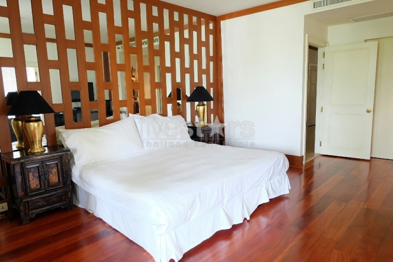 3 bedroom low rise apartment for rent on Sathorn, photo 6