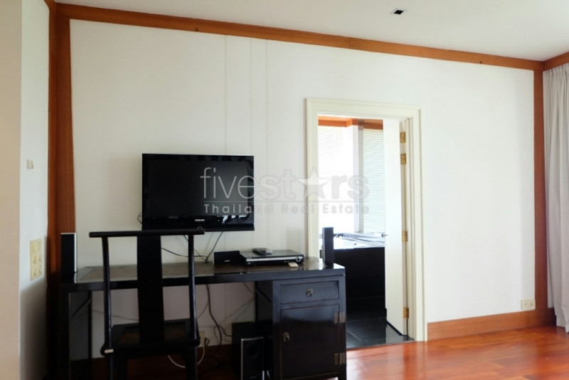 3 bedroom low rise apartment for rent on Sathorn, photo 17