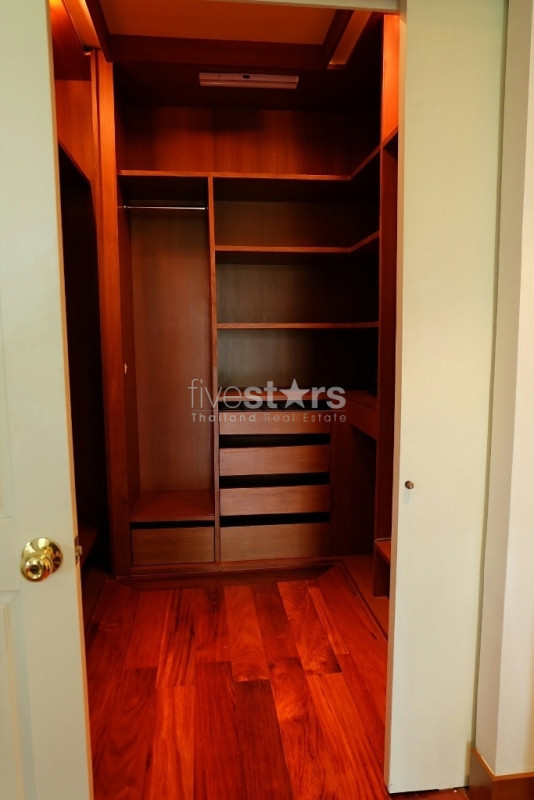 3 bedroom low rise apartment for rent on Sathorn, photo 14